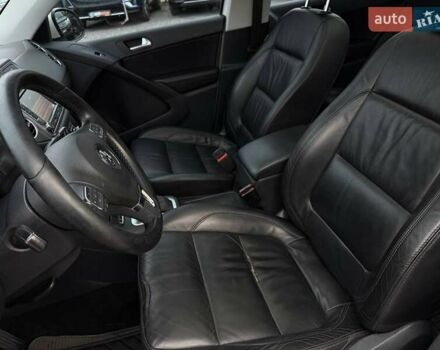 Белый Фольксваген Тигуан, объемом двигателя 2 л и пробегом 235 тыс. км за 11300 $, фото 11 на Automoto.ua