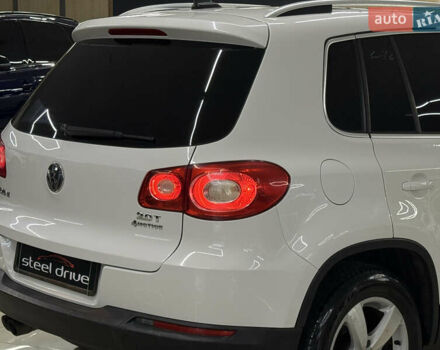 Белый Фольксваген Тигуан, объемом двигателя 1.98 л и пробегом 348 тыс. км за 8999 $, фото 10 на Automoto.ua