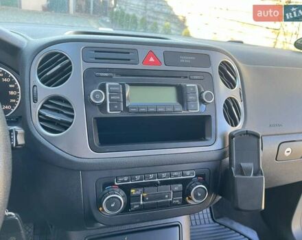 Белый Фольксваген Тигуан, объемом двигателя 1.4 л и пробегом 226 тыс. км за 9660 $, фото 55 на Automoto.ua