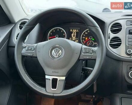 Белый Фольксваген Тигуан, объемом двигателя 2 л и пробегом 235 тыс. км за 11300 $, фото 29 на Automoto.ua