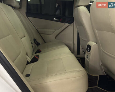 Белый Фольксваген Тигуан, объемом двигателя 1.98 л и пробегом 348 тыс. км за 8999 $, фото 23 на Automoto.ua