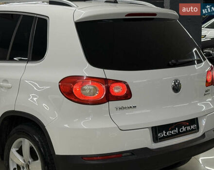 Белый Фольксваген Тигуан, объемом двигателя 1.98 л и пробегом 348 тыс. км за 8999 $, фото 14 на Automoto.ua