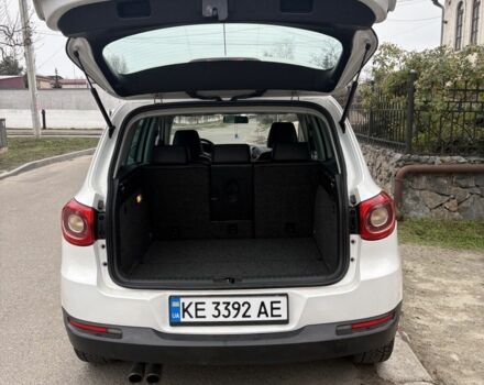 Белый Фольксваген Тигуан, объемом двигателя 2 л и пробегом 276 тыс. км за 9999 $, фото 4 на Automoto.ua