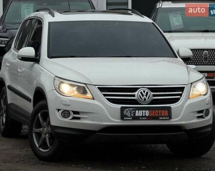 Белый Фольксваген Тигуан, объемом двигателя 2 л и пробегом 235 тыс. км за 11300 $, фото 5 на Automoto.ua