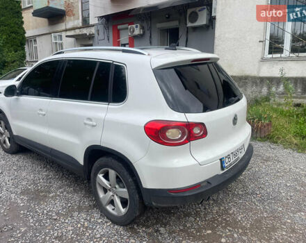 Белый Фольксваген Тигуан, объемом двигателя 1.98 л и пробегом 236 тыс. км за 9500 $, фото 6 на Automoto.ua