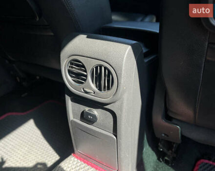 Белый Фольксваген Тигуан, объемом двигателя 1.97 л и пробегом 221 тыс. км за 12800 $, фото 12 на Automoto.ua