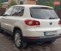 Білий Фольксваген Тігуан, об'ємом двигуна 2 л та пробігом 338 тис. км за 8650 $, фото 16 на Automoto.ua