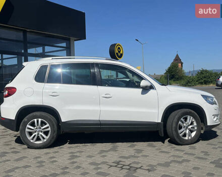 Белый Фольксваген Тигуан, объемом двигателя 1.97 л и пробегом 221 тыс. км за 12800 $, фото 7 на Automoto.ua