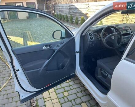 Белый Фольксваген Тигуан, объемом двигателя 1.4 л и пробегом 226 тыс. км за 9660 $, фото 99 на Automoto.ua