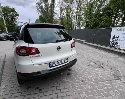 Білий Фольксваген Тігуан, об'ємом двигуна 1.98 л та пробігом 135 тис. км за 10800 $, фото 11 на Automoto.ua