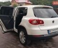 Білий Фольксваген Тігуан, об'ємом двигуна 2 л та пробігом 338 тис. км за 8650 $, фото 47 на Automoto.ua