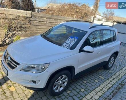 Белый Фольксваген Тигуан, объемом двигателя 1.4 л и пробегом 226 тыс. км за 9660 $, фото 1 на Automoto.ua