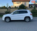 Білий Фольксваген Тігуан, об'ємом двигуна 2 л та пробігом 245 тис. км за 13500 $, фото 5 на Automoto.ua