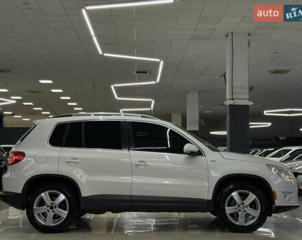 Белый Фольксваген Тигуан, объемом двигателя 1.98 л и пробегом 348 тыс. км за 8999 $, фото 7 на Automoto.ua