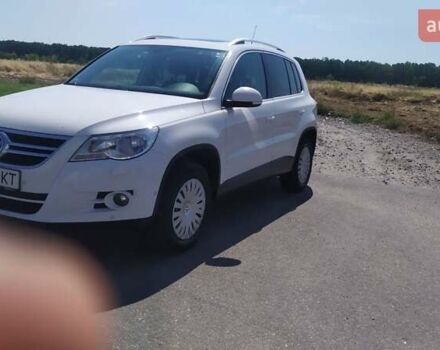 Белый Фольксваген Тигуан, объемом двигателя 1.4 л и пробегом 183 тыс. км за 10200 $, фото 19 на Automoto.ua