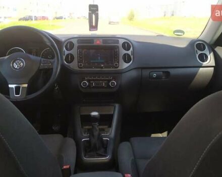 Белый Фольксваген Тигуан, объемом двигателя 1.4 л и пробегом 183 тыс. км за 10200 $, фото 17 на Automoto.ua