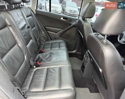 Белый Фольксваген Тигуан, объемом двигателя 2 л и пробегом 235 тыс. км за 11300 $, фото 14 на Automoto.ua