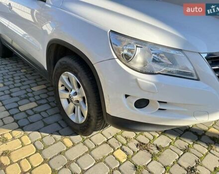 Белый Фольксваген Тигуан, объемом двигателя 1.4 л и пробегом 226 тыс. км за 9660 $, фото 44 на Automoto.ua