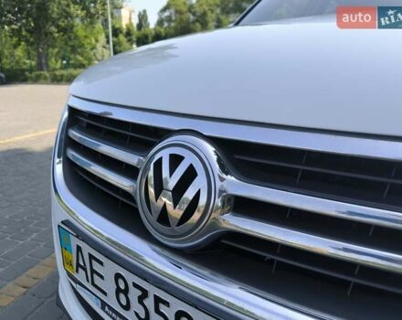 Белый Фольксваген Тигуан, объемом двигателя 2 л и пробегом 150 тыс. км за 10500 $, фото 26 на Automoto.ua