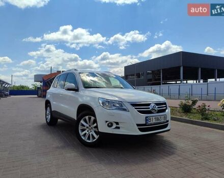 Білий Фольксваген Тігуан, об'ємом двигуна 2 л та пробігом 210 тис. км за 13500 $, фото 9 на Automoto.ua