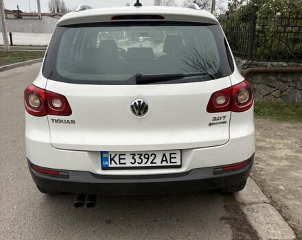 Белый Фольксваген Тигуан, объемом двигателя 1.97 л и пробегом 276 тыс. км за 9999 $, фото 3 на Automoto.ua