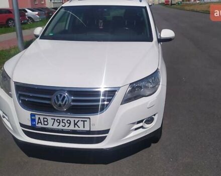 Белый Фольксваген Тигуан, объемом двигателя 1.4 л и пробегом 183 тыс. км за 10200 $, фото 2 на Automoto.ua