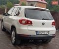 Білий Фольксваген Тігуан, об'ємом двигуна 2 л та пробігом 338 тис. км за 8650 $, фото 20 на Automoto.ua