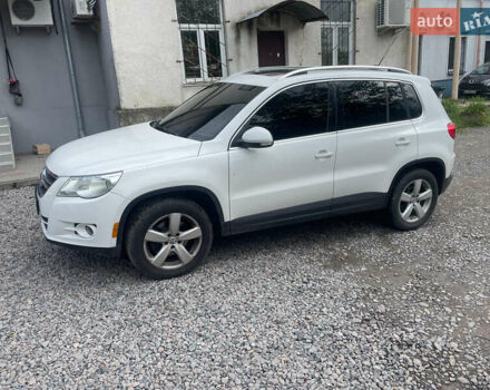 Белый Фольксваген Тигуан, объемом двигателя 1.98 л и пробегом 236 тыс. км за 9500 $, фото 7 на Automoto.ua