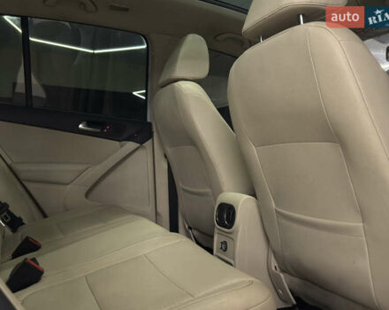 Белый Фольксваген Тигуан, объемом двигателя 1.98 л и пробегом 348 тыс. км за 8999 $, фото 22 на Automoto.ua