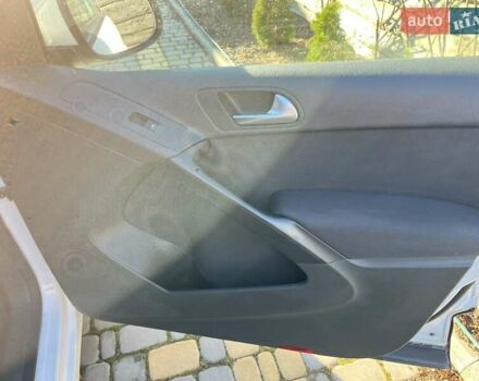 Белый Фольксваген Тигуан, объемом двигателя 1.4 л и пробегом 226 тыс. км за 9660 $, фото 76 на Automoto.ua