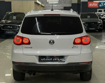 Белый Фольксваген Тигуан, объемом двигателя 1.98 л и пробегом 348 тыс. км за 8999 $, фото 11 на Automoto.ua