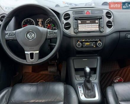 Белый Фольксваген Тигуан, объемом двигателя 2 л и пробегом 235 тыс. км за 11300 $, фото 22 на Automoto.ua