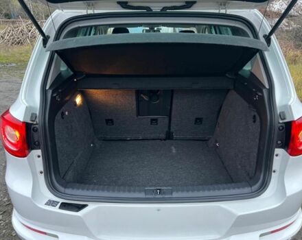 Белый Фольксваген Тигуан, объемом двигателя 2 л и пробегом 241 тыс. км за 7500 $, фото 7 на Automoto.ua