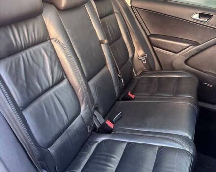 Білий Фольксваген Тігуан, об'ємом двигуна 2 л та пробігом 300 тис. км за 9800 $, фото 14 на Automoto.ua