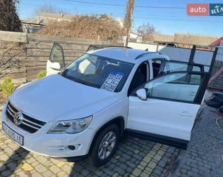 Белый Фольксваген Тигуан, объемом двигателя 1.4 л и пробегом 226 тыс. км за 9660 $, фото 16 на Automoto.ua
