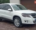 Білий Фольксваген Тігуан, об'ємом двигуна 2 л та пробігом 338 тис. км за 8650 $, фото 7 на Automoto.ua