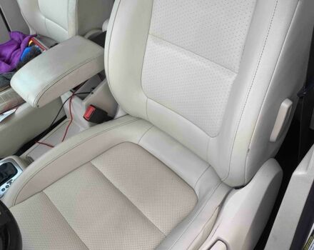 Белый Фольксваген Тигуан, объемом двигателя 2 л и пробегом 289 тыс. км за 9200 $, фото 12 на Automoto.ua