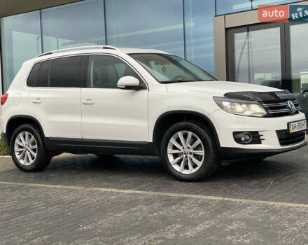 Белый Фольксваген Тигуан, объемом двигателя 2 л и пробегом 236 тыс. км за 13500 $, фото 6 на Automoto.ua