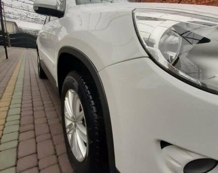 Белый Фольксваген Тигуан, объемом двигателя 1.97 л и пробегом 215 тыс. км за 13000 $, фото 15 на Automoto.ua