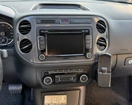 Белый Фольксваген Тигуан, объемом двигателя 1.98 л и пробегом 138 тыс. км за 12500 $, фото 20 на Automoto.ua