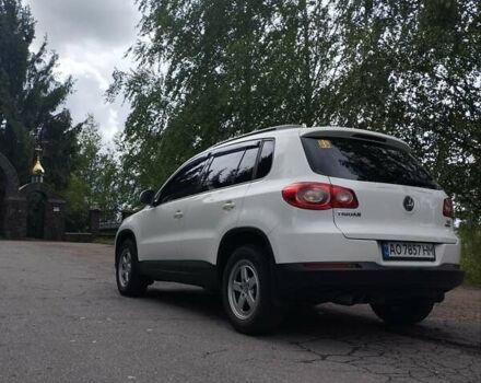 Белый Фольксваген Тигуан, объемом двигателя 2 л и пробегом 217 тыс. км за 12450 $, фото 35 на Automoto.ua