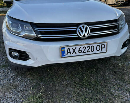 Белый Фольксваген Тигуан, объемом двигателя 1.98 л и пробегом 229 тыс. км за 13500 $, фото 2 на Automoto.ua