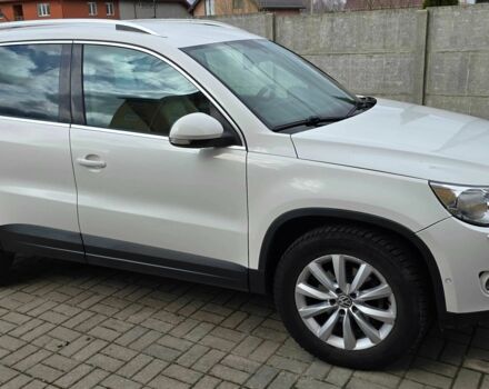 Белый Фольксваген Тигуан, объемом двигателя 2 л и пробегом 289 тыс. км за 9200 $, фото 6 на Automoto.ua