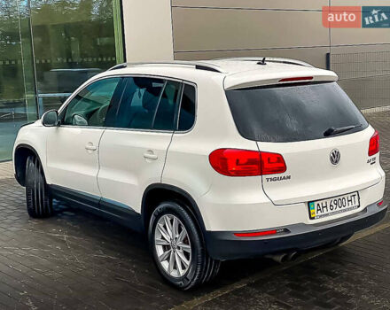 Белый Фольксваген Тигуан, объемом двигателя 2 л и пробегом 236 тыс. км за 13500 $, фото 17 на Automoto.ua