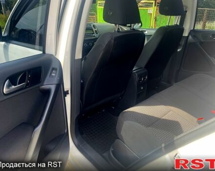 Белый Фольксваген Тигуан, объемом двигателя 2 л и пробегом 113 тыс. км за 9500 $, фото 4 на Automoto.ua