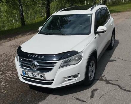 Белый Фольксваген Тигуан, объемом двигателя 2 л и пробегом 217 тыс. км за 12450 $, фото 10 на Automoto.ua