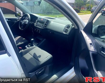 Белый Фольксваген Тигуан, объемом двигателя 2 л и пробегом 113 тыс. км за 9500 $, фото 3 на Automoto.ua