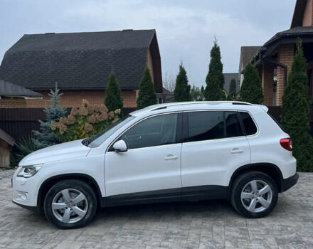 Фольксваген Тигуан 2011 в Вараш (Кузнецовск) на Automoto.ua Белый Фольксваген Тигуан, объемом двигателя 1.97 л и пробегом 221 тыс. км за 13000 $, фото 1 на Automoto.ua