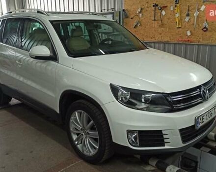 Белый Фольксваген Тигуан, объемом двигателя 1.98 л и пробегом 240 тыс. км за 13500 $, фото 2 на Automoto.ua