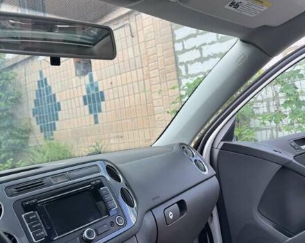 Белый Фольксваген Тигуан, объемом двигателя 1.98 л и пробегом 208 тыс. км за 10600 $, фото 8 на Automoto.ua